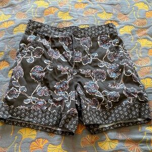 Knox Rose Floral Patterned Shorts